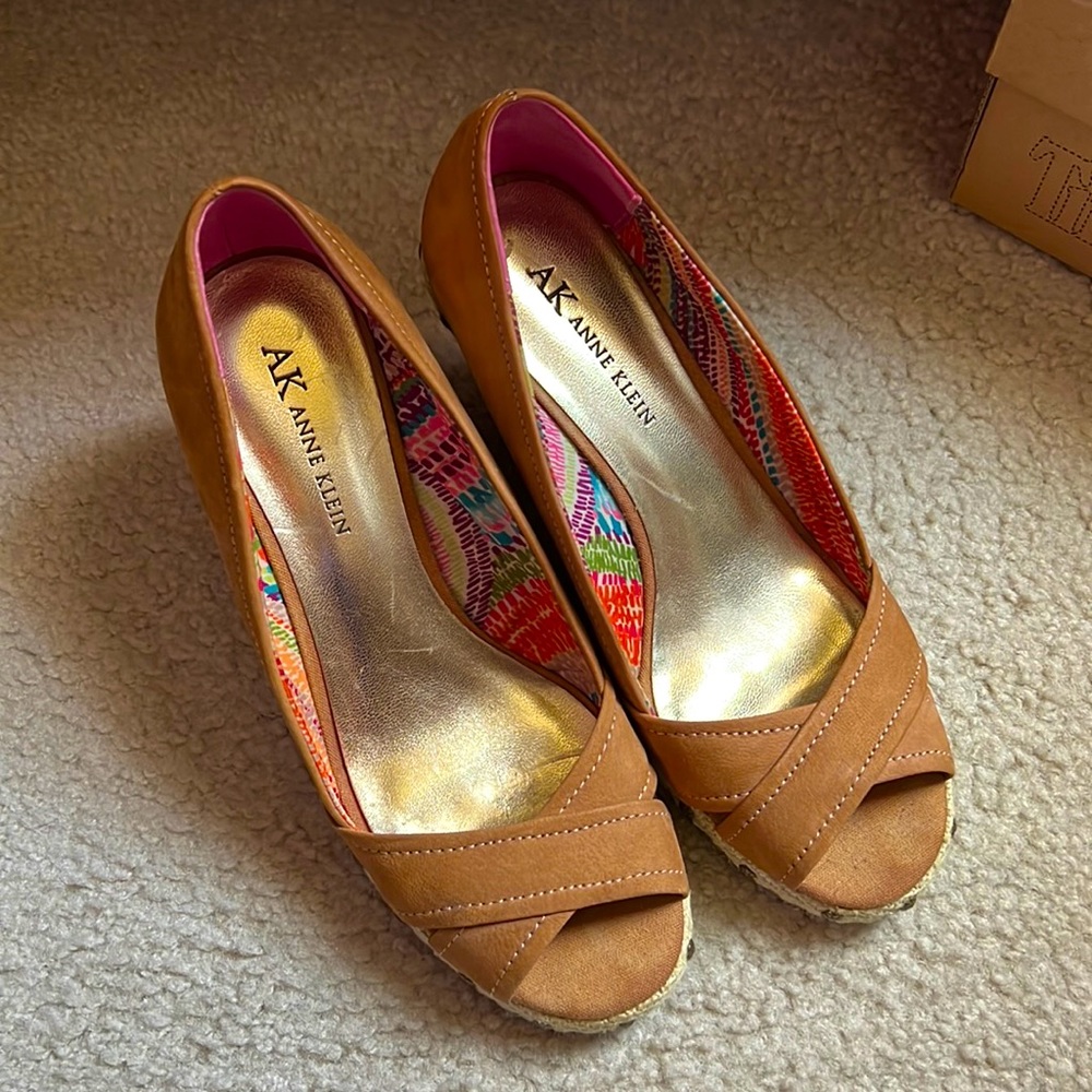 AK ANNE KLEIN leather woman pump US 6